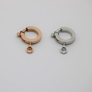 Lobster claw round clasp