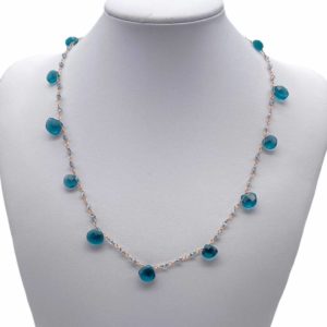 Necklace in rosary chain and drop shape